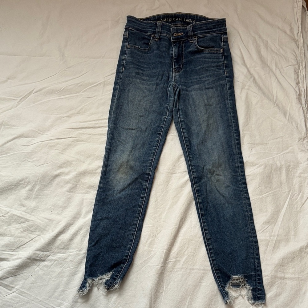 American Eagle Outfitters Women's Distressed Dark Blue Skinny Jeans